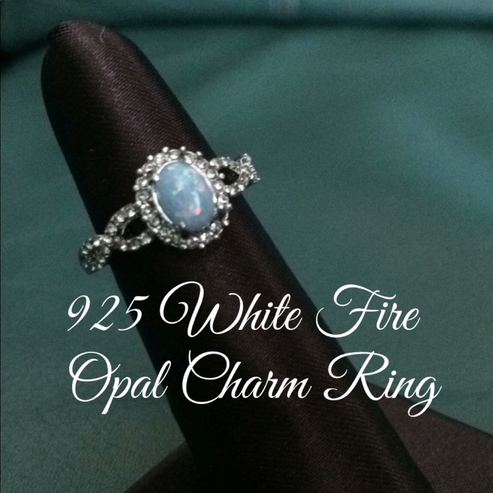 🆕925 White Fire Opal Charm Ring⭐️